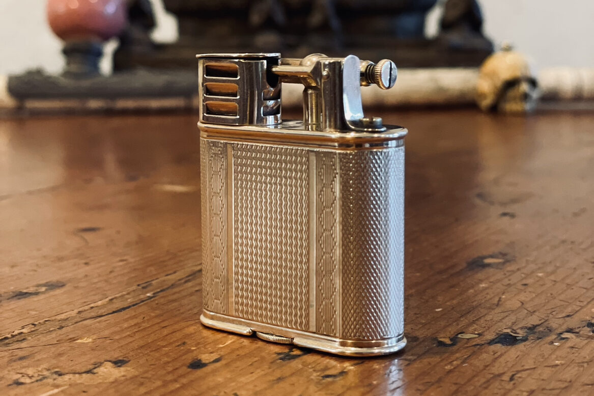 1927 9k Dunhill Unique Sports Lighter